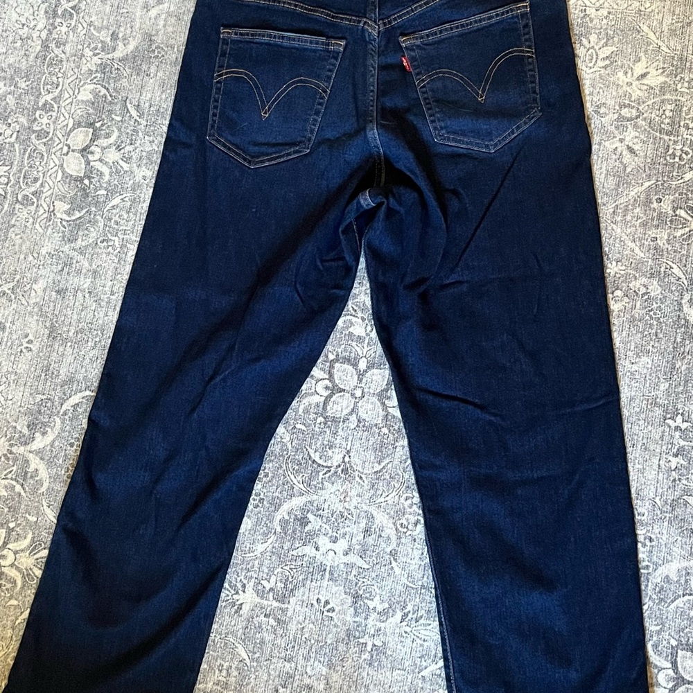 Levi's Ribcage Straight Ankle Distressed Jeans - Picture 10 of 15